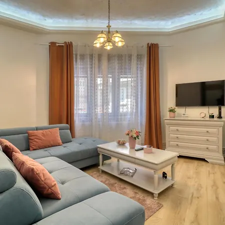 Central Charm Retreat * Bucharest